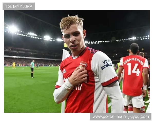 史密斯罗远射中柱，富勒姆中场憾失扳平良机